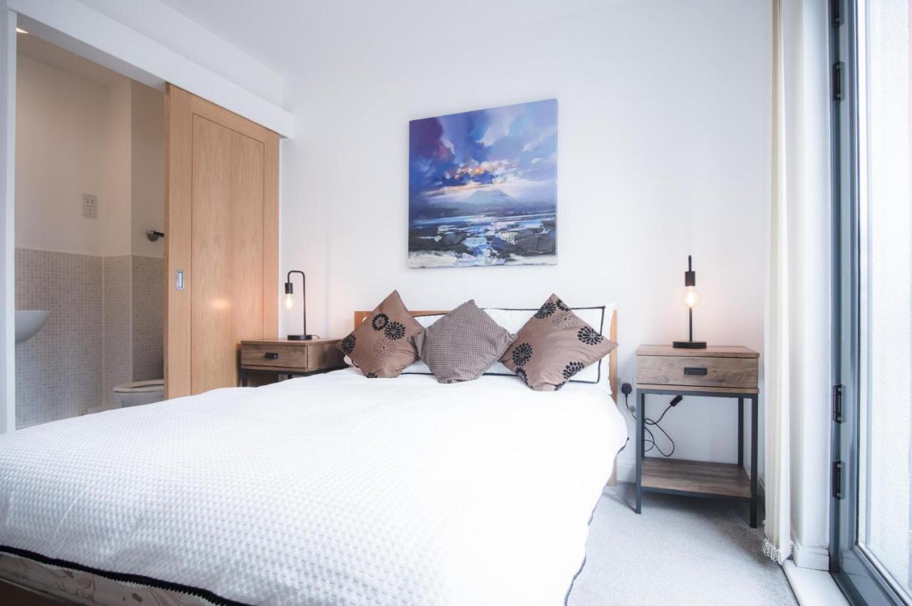 Maritime Quarter - 2 Bedroom Apartment - Sa1 Beach Front Fishermans Way Суонзи Екстериор снимка