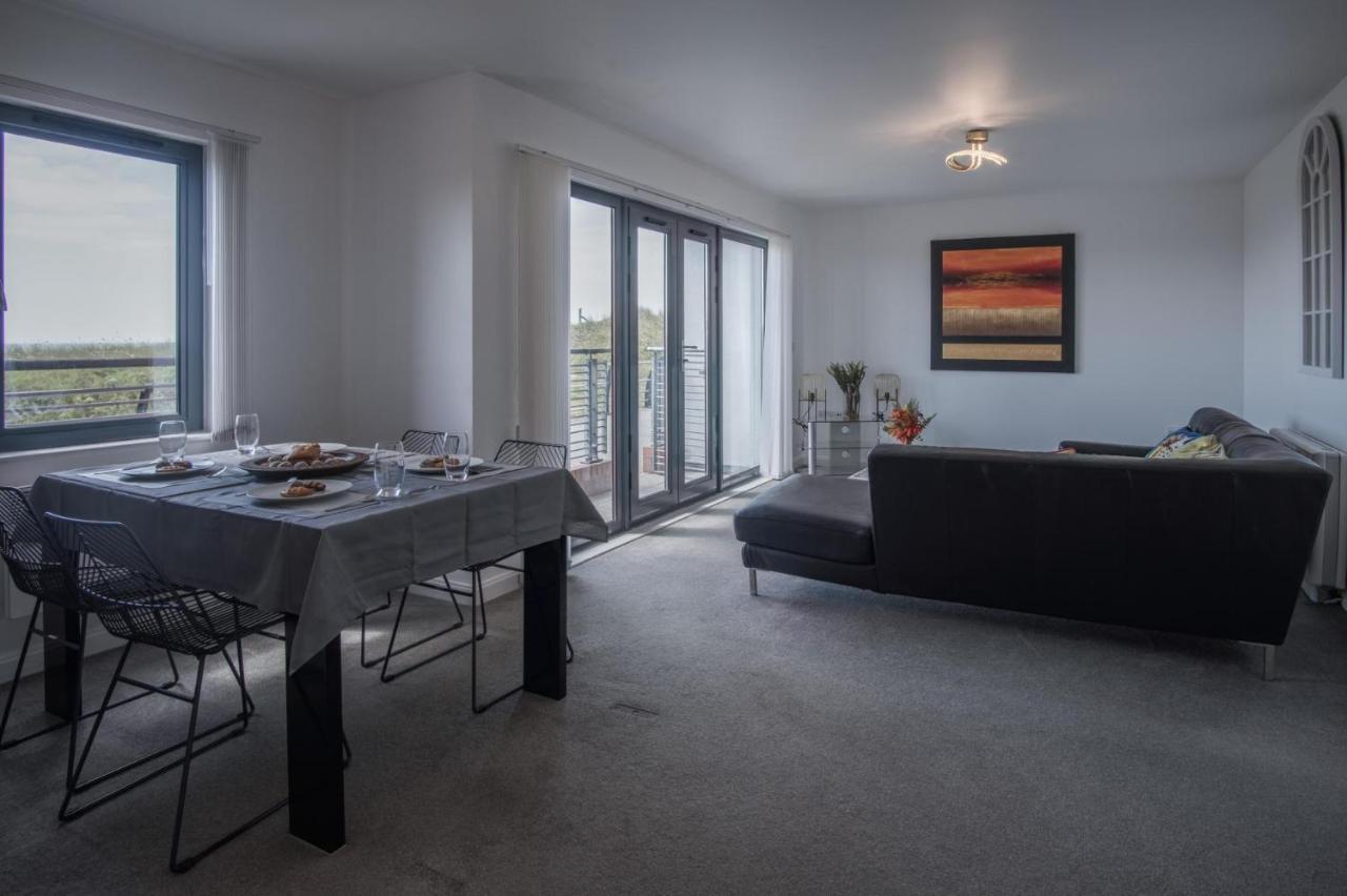 Maritime Quarter - 2 Bedroom Apartment - Sa1 Beach Front Fishermans Way Суонзи Екстериор снимка