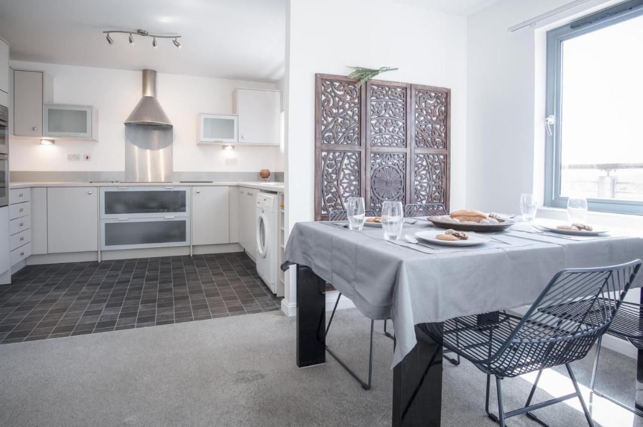 Maritime Quarter - 2 Bedroom Apartment - Sa1 Beach Front Fishermans Way Суонзи Екстериор снимка